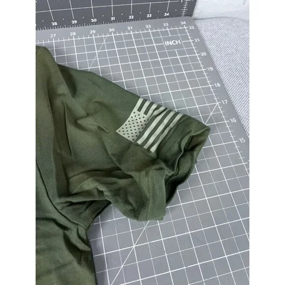 Men's Under Armour Freedom Flag Logo Tactical T Shirt NEW Sz Small - Picture 4 of 7